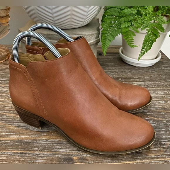 Lucky Brand Shoes - Womens Lucky Brand Basel‎ Side Zip Ankle Boots - Size 6M